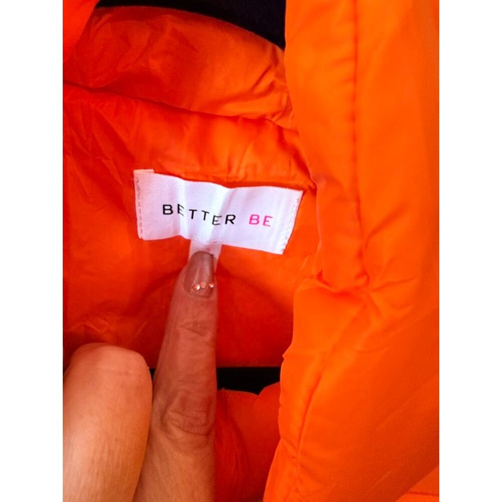Better Be - Cropped Puffer Vest - Medium - Picture 4 of 5